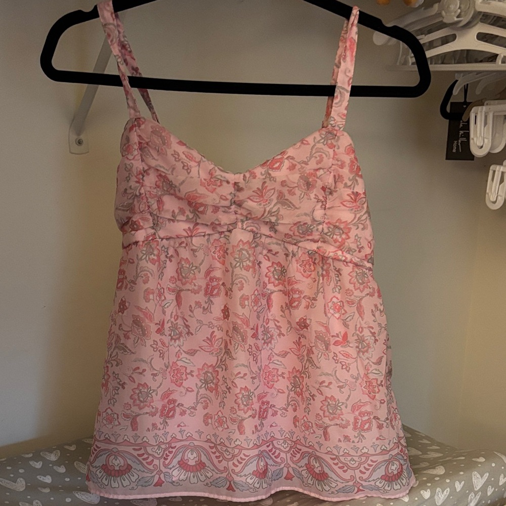 HOLISTER 2025 SUMMER COLLECTION baby doll pink tank.